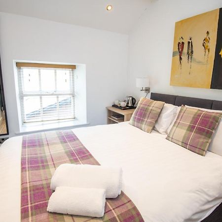Healds Hall Hotel Cleckheaton Bagian luar foto