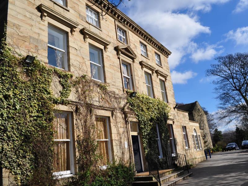 Healds Hall Hotel Cleckheaton Bagian luar foto