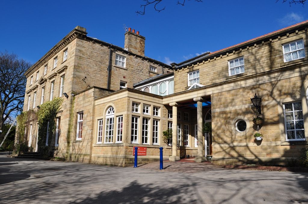 Healds Hall Hotel Cleckheaton Bagian luar foto