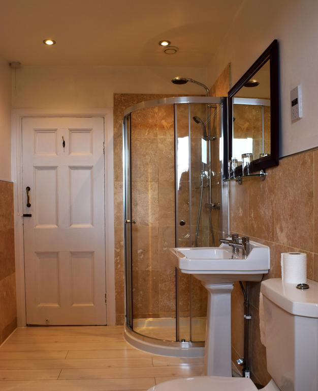 Healds Hall Hotel Cleckheaton Bagian luar foto